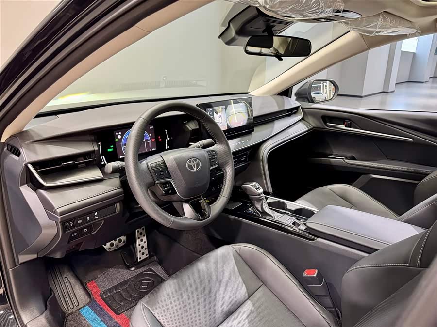 Toyota Camry 2025 car image #28