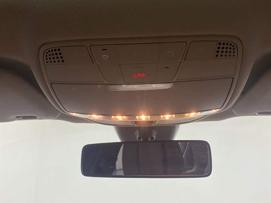 Mercedes-Benz E Class 2023 car image #28
