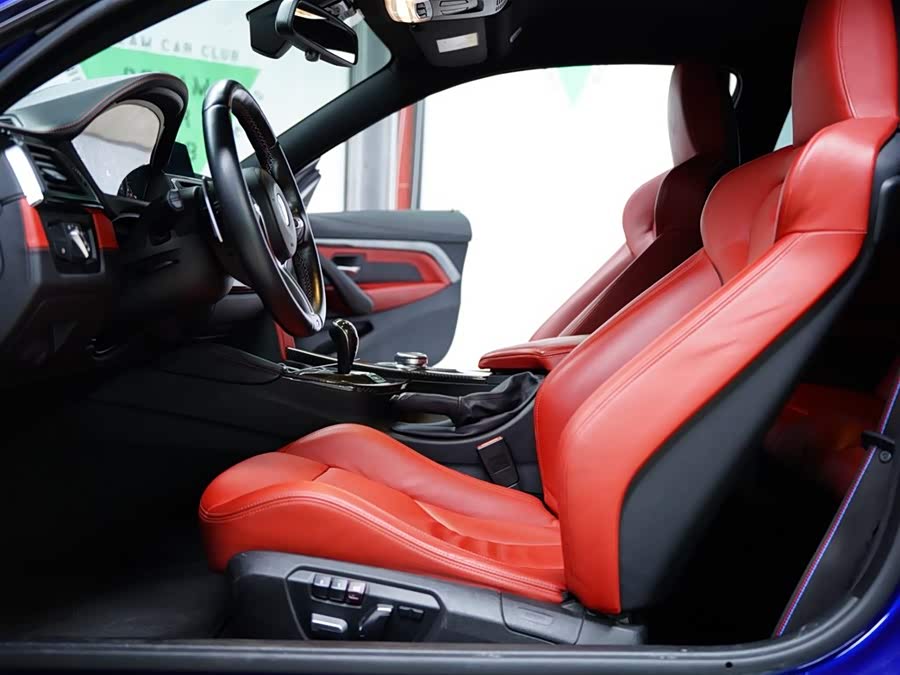 BMW M4 2019 car image #28