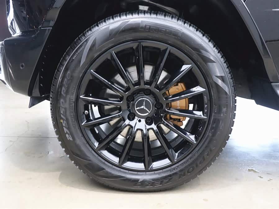 Mercedes-Benz 2025 car image #28