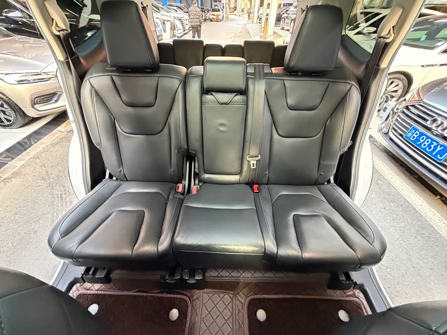 Ford Edge 2018 immagine di auto #28