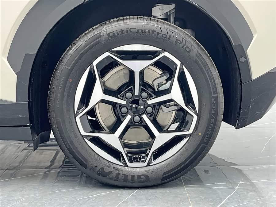 Zeekr X 2025 car image #28