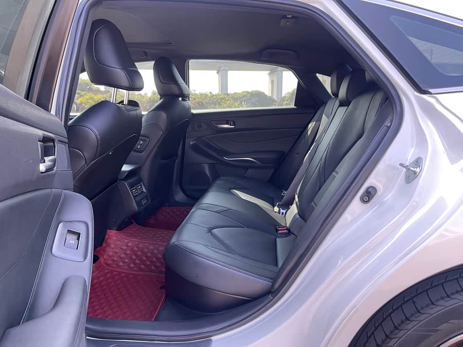 Toyota Avalon 2022 car image #28