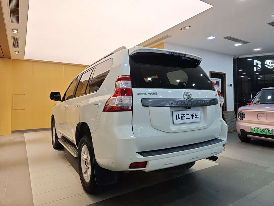 Toyota Land Cruiser Prado 2017 car image #28