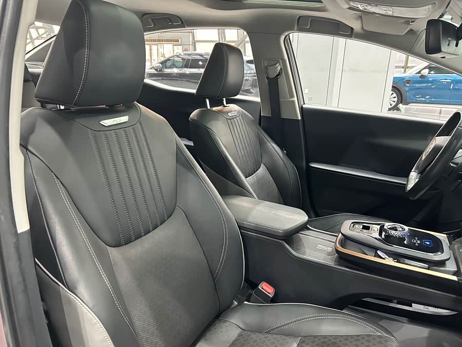 Toyota bZ3 2023 immagine di auto #28