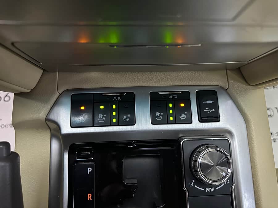 Toyota Land Cruiser 2016 #28 Toyota Land Cruiser 2016 car image #28