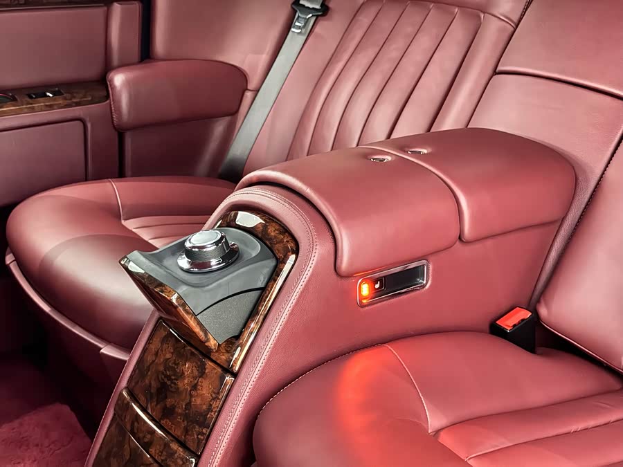 Rolls-Royce 2011 #28 Rolls-Royce 2011 car image #28