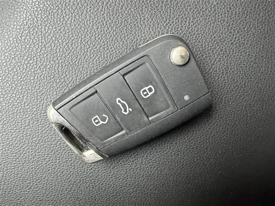 Volkswagen Bora 2020 car image #28