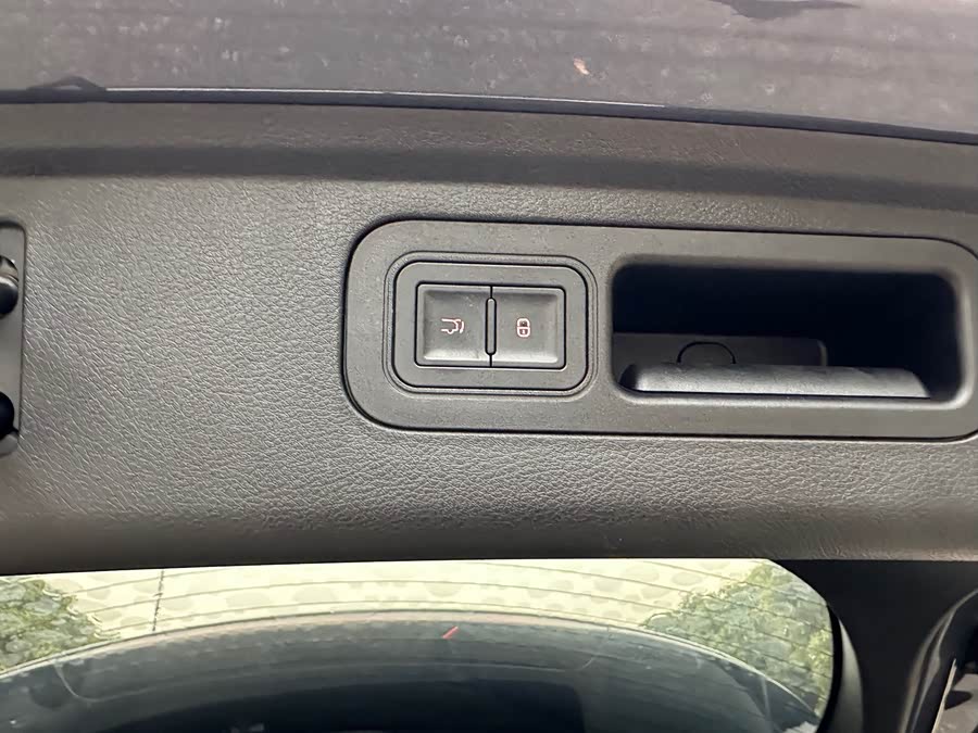 BYD Tang 2020 car image #28