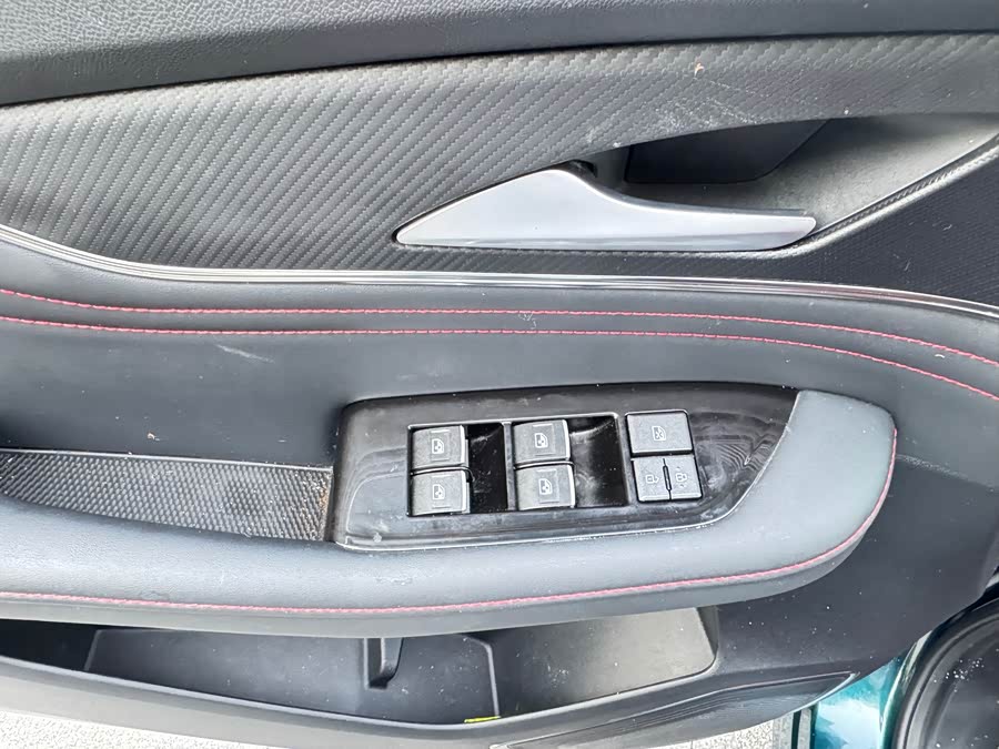 Forthing T5 EVO 2021 #28 Forthing T5 EVO 2021 car image #28