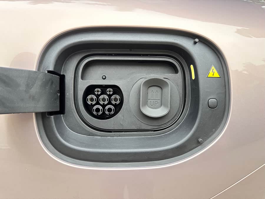 小米汽车 小米YU7 2025 #28 小米汽车 小米YU7 2025 汽车图片 #28