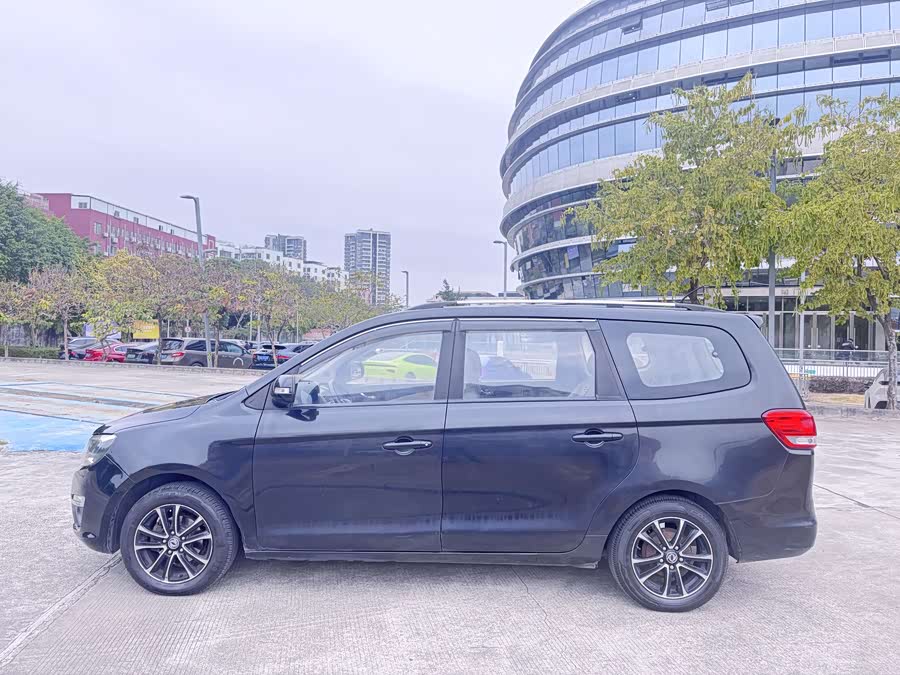 Forthing S500 2016 car image #28