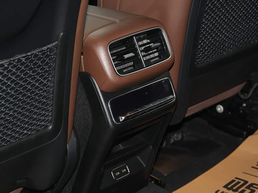 Mercedes-Benz GLE Class 2024 car image #28