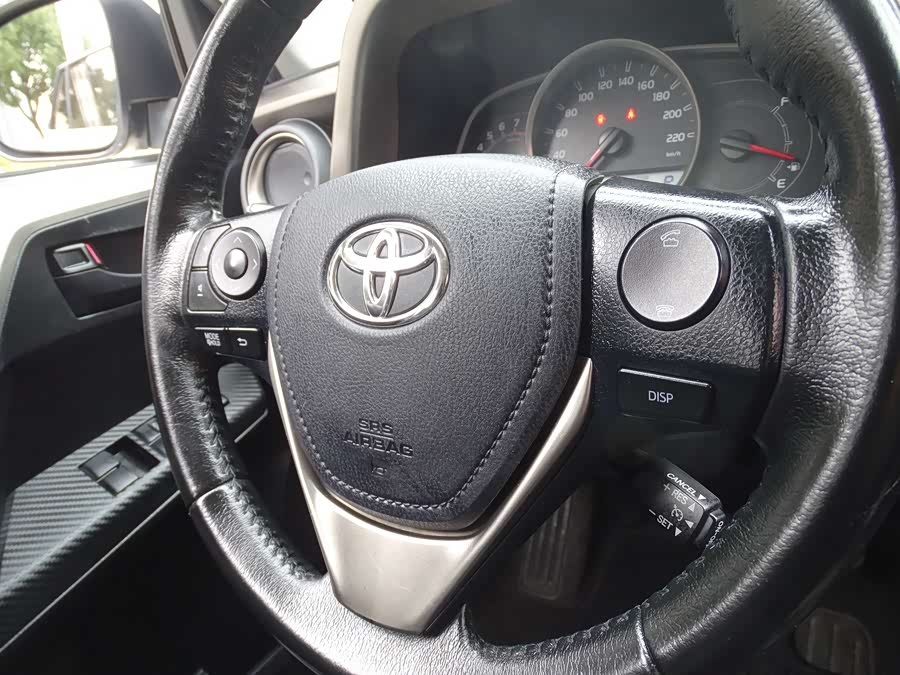 Toyota RAV4 2015 car image #28