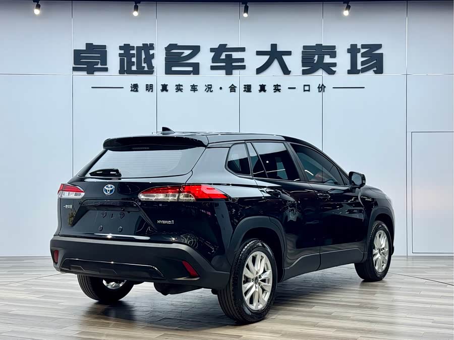 Toyota Corolla Cross 2024 immagine di auto #28