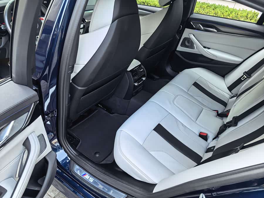 BMW M5 2023 #28 BMW M5 2023 car image #28