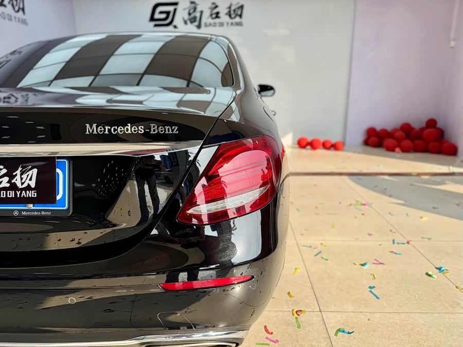 Mercedes-Benz E Class 2020 car image #28