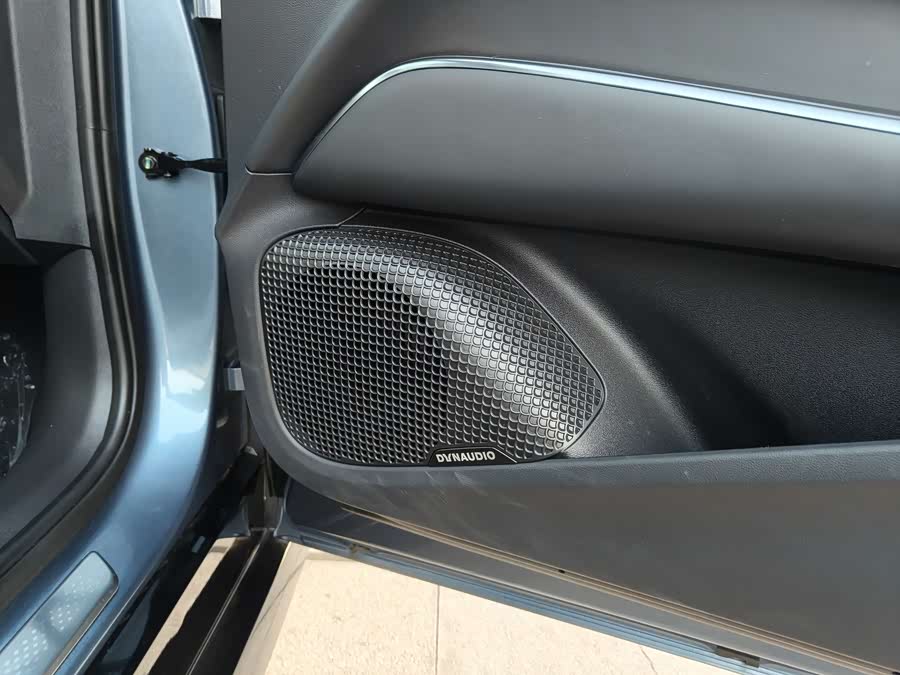 BYD Seal 2025 car image #28