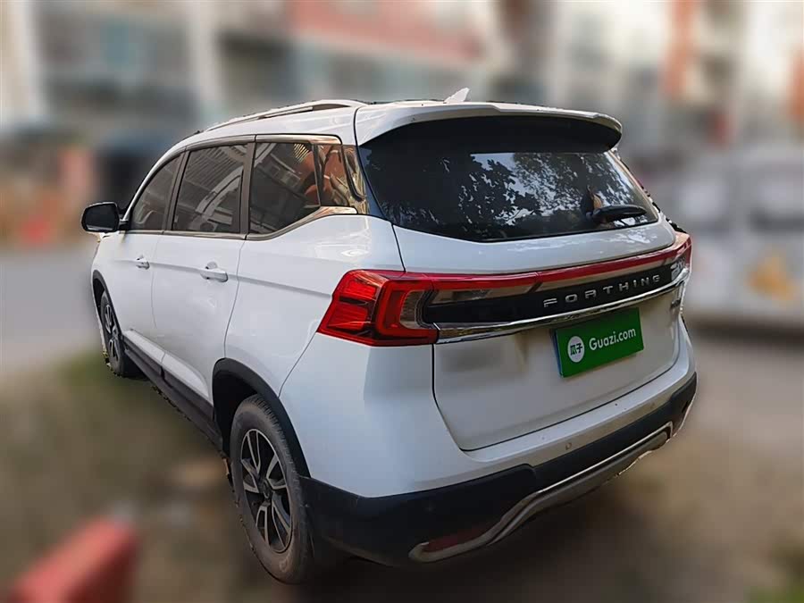 Forthing T5 2022 immagine di auto #28