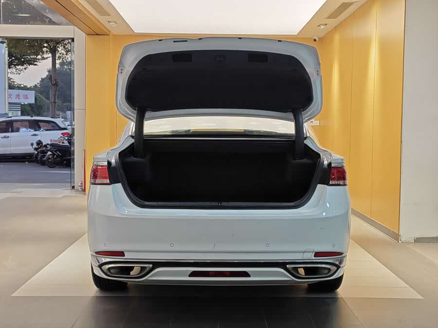 GEELY Ulion 2019 car image #28