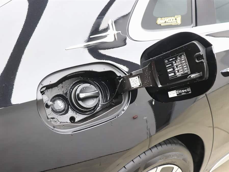 Mercedes-Benz E Class 2024 car image #28