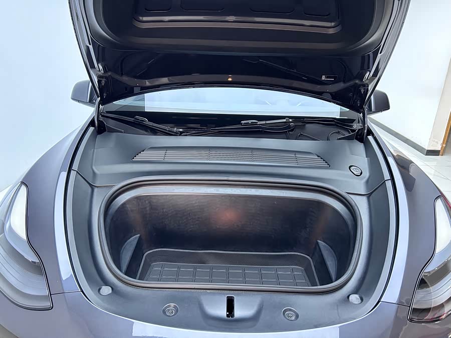 Tesla Model Y 2022 #28 Tesla Model Y 2022 car image #28