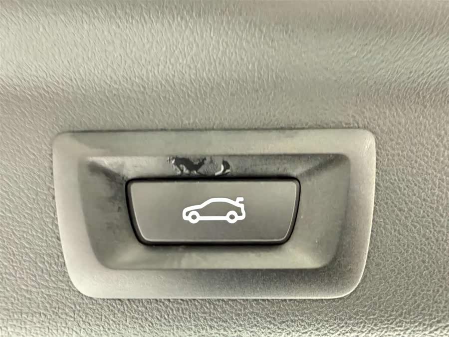 BMW iX1 2025 صورة سيارة #28