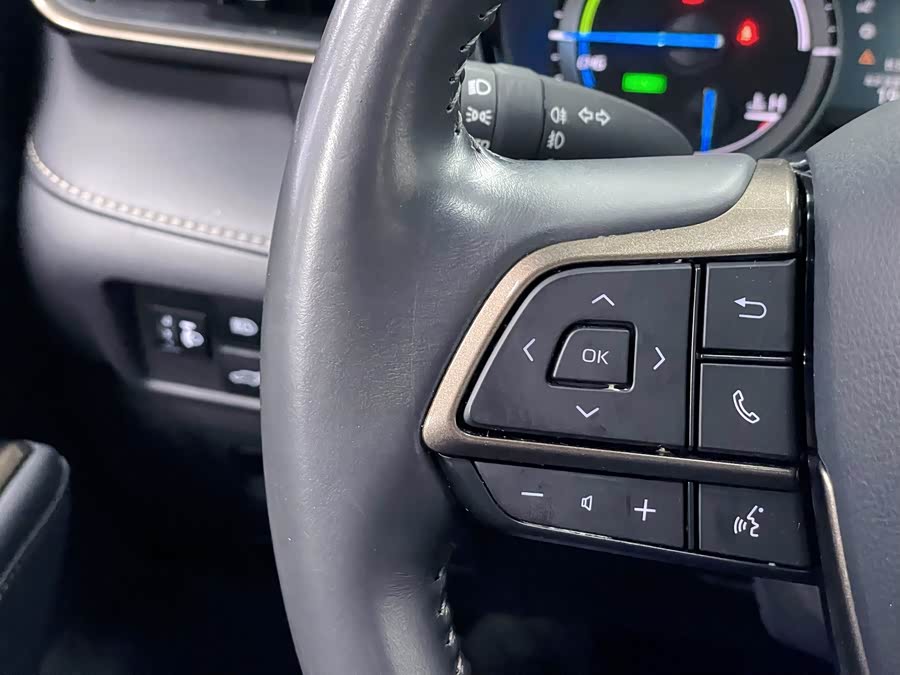 Toyota Highlander 2023 car image #28