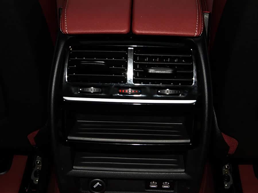 BMW 5 Series 2023 car image #28