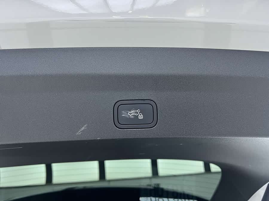 Li L6 2025 imagen de coche #28