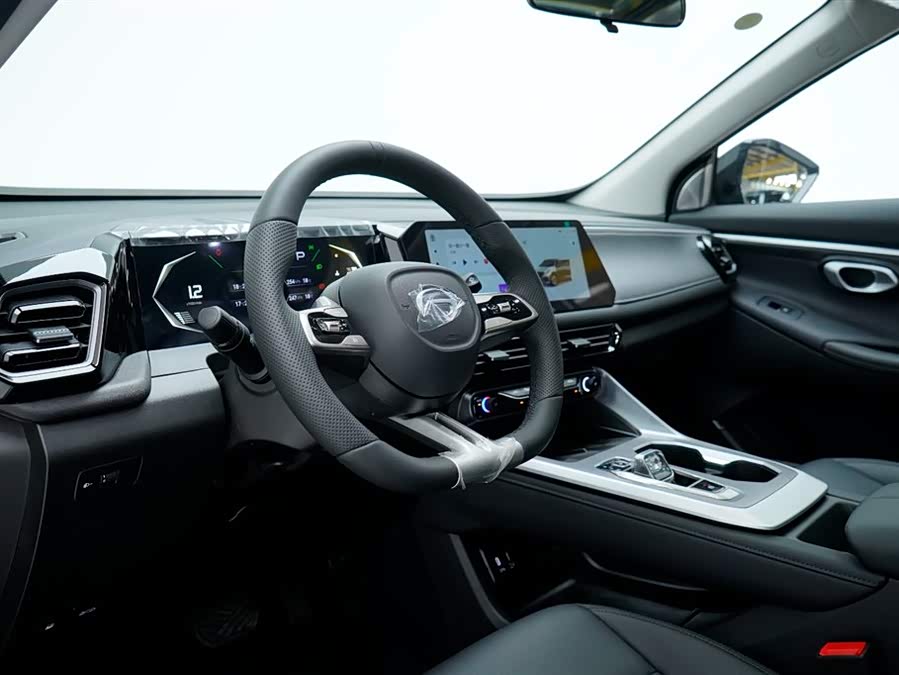 GAC Trumpchi GS3 2026 #28 GAC Trumpchi GS3 2026 car image #28