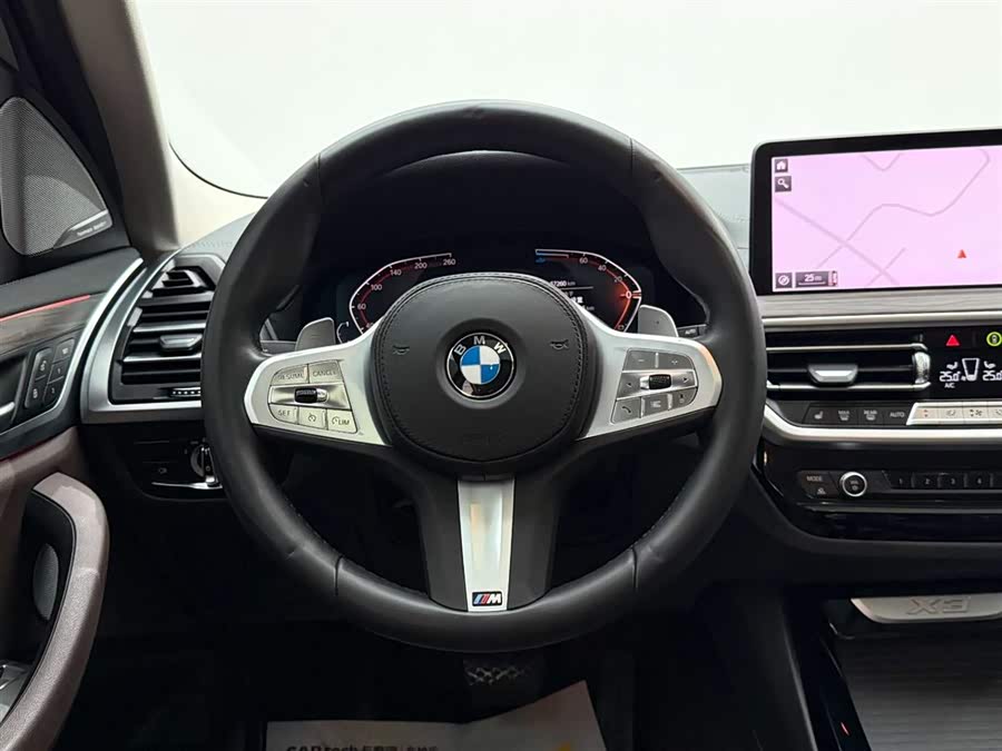 BMW X3 2023 immagine di auto #28