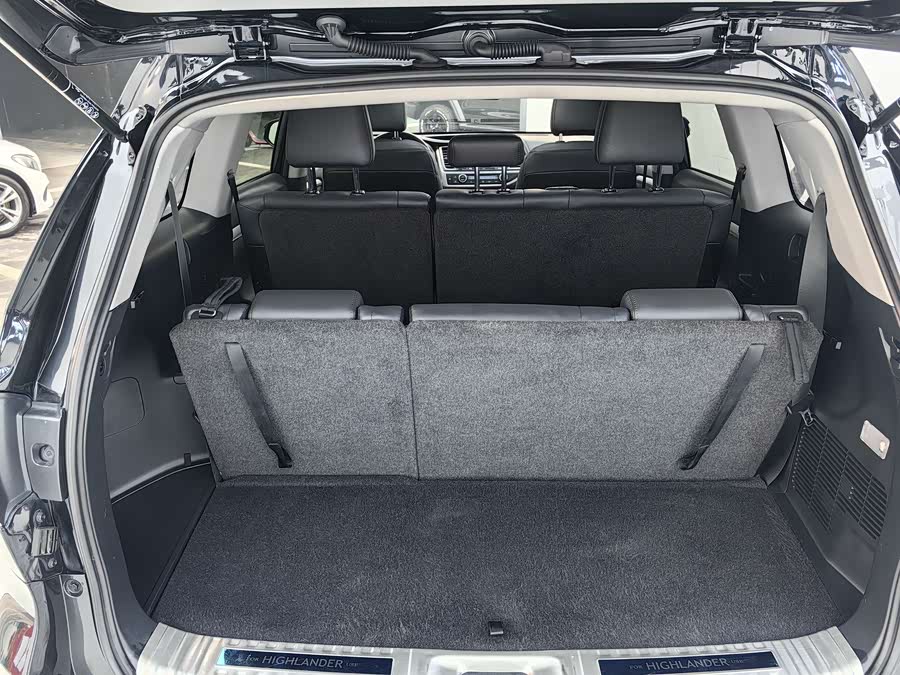 Toyota Highlander 2019 car image #28