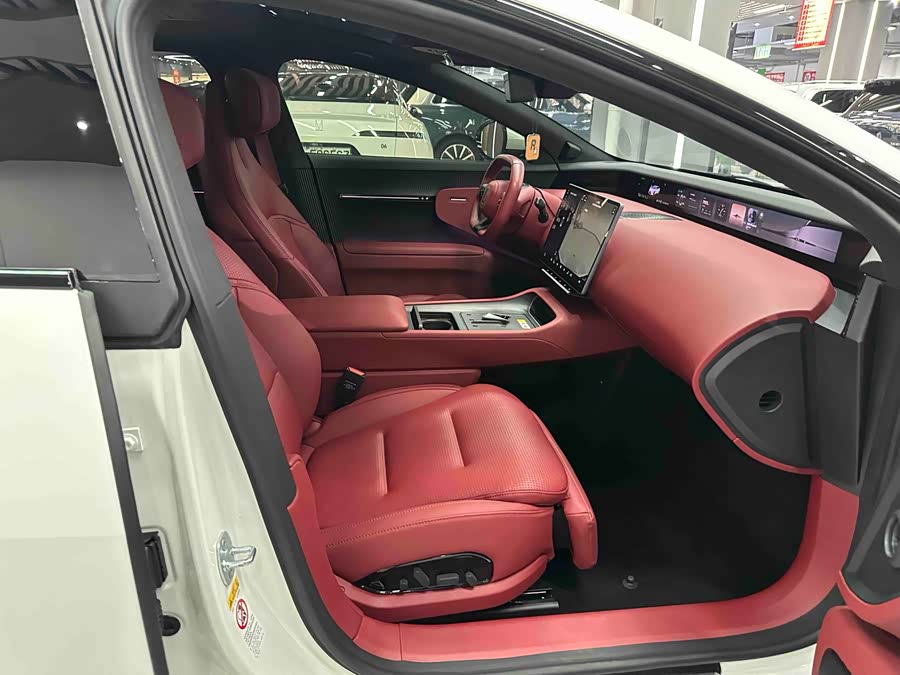 Avatr 12 2025 car image #28