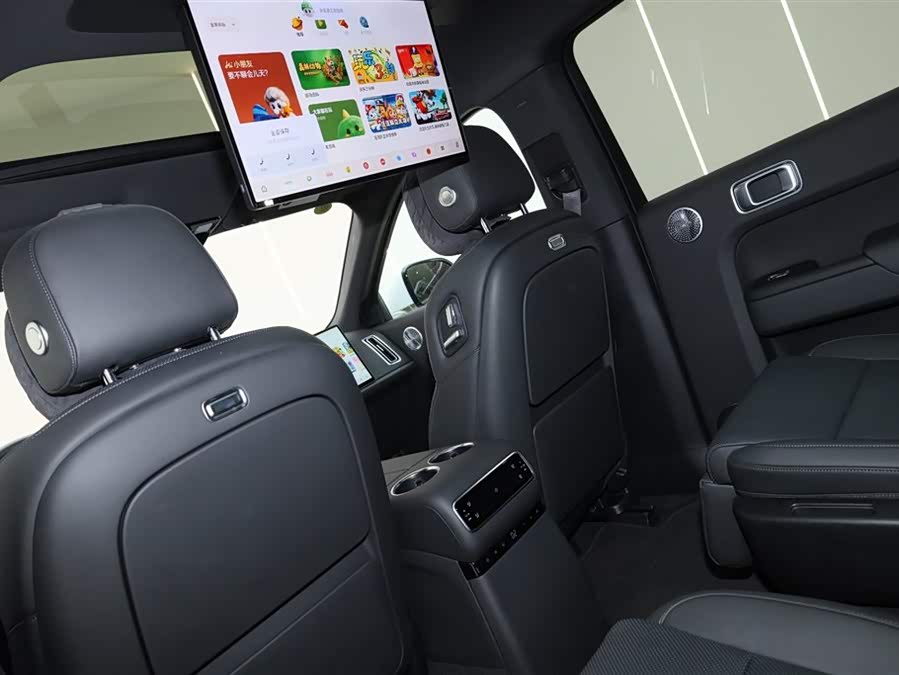 Li L9 2023 صورة سيارة #28