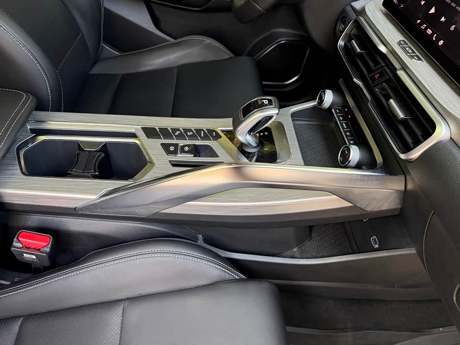 GEELY Coolray 2019 #28 GEELY Coolray 2019 car image #28