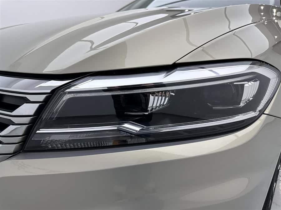 Volkswagen Lavida 2022 car image #28