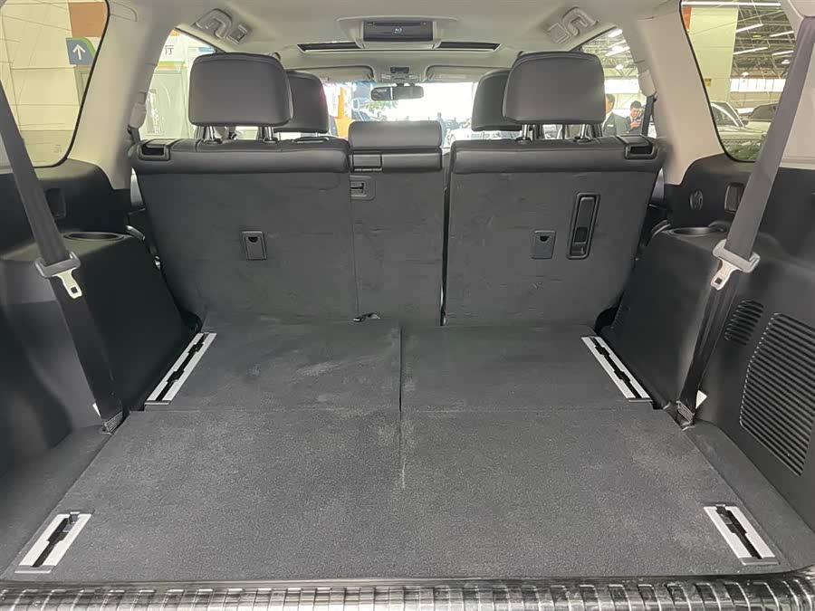 Toyota Land Cruiser Prado 2017 car image #28