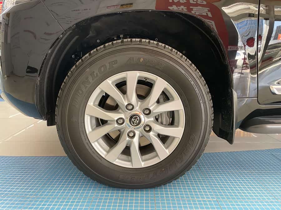 Toyota Land Cruiser 2016 car image #28