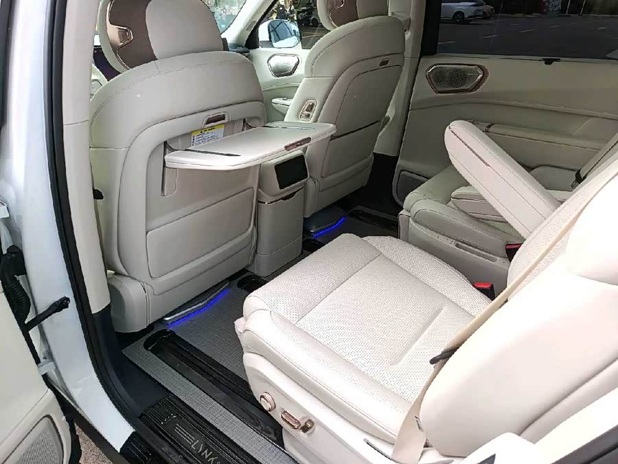 Lynk & Co 900 2025 immagine di auto #28