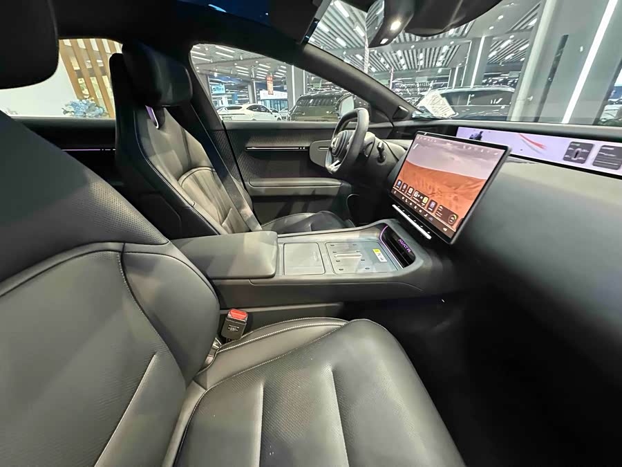 Avatr 12 2024 car image #28