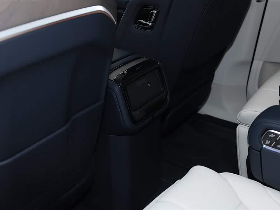 极氪 极氪9X 2026 汽车图片 #28