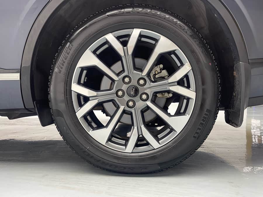 Ford Edge 2023 car image #28