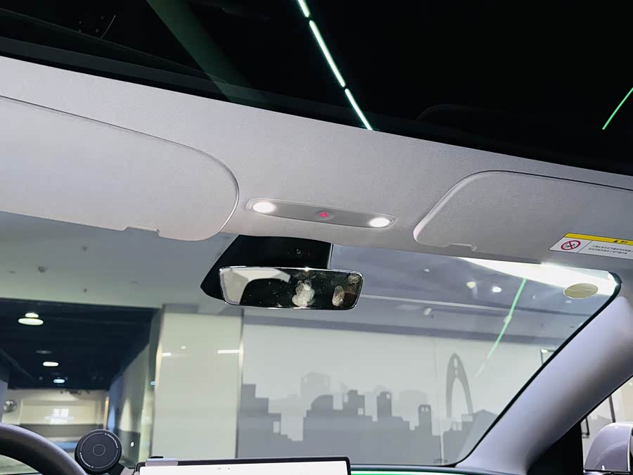 特斯拉 Model 3 2025 汽车图片 #28