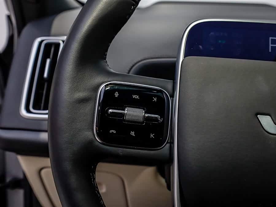 Li L7 2024 صورة سيارة #28