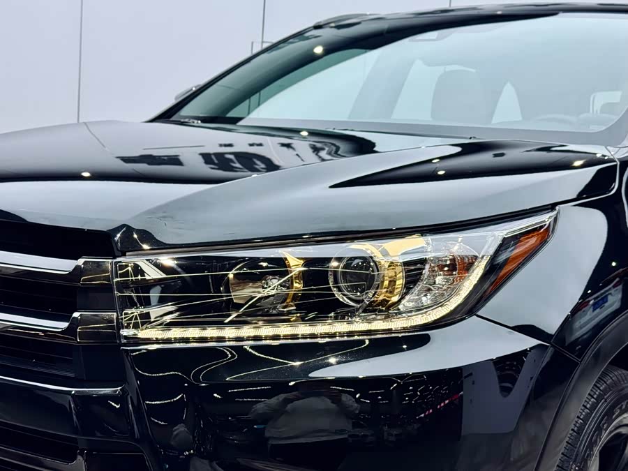 Toyota Highlander 2020 car image #28