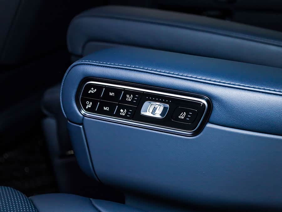 极氪 极氪9X 2025 汽车图片 #28