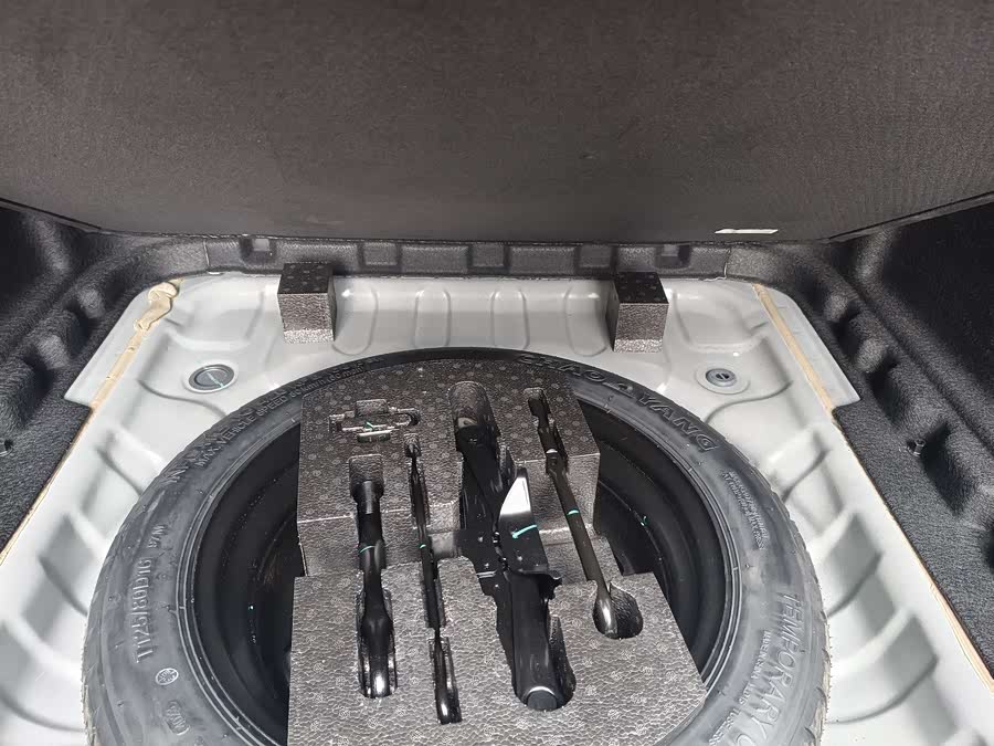 GEELY Preface 2023 image de voiture #28