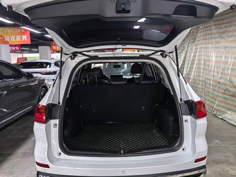Haval M6 2021 #28 Haval M6 2021 car image #28