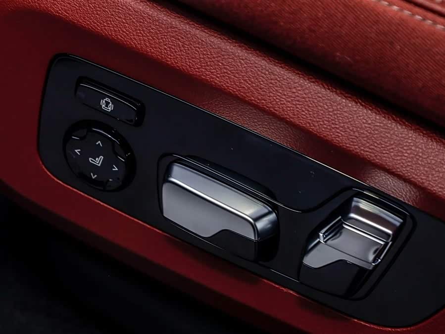 BMW X5 2026 immagine di auto #28